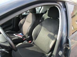 Peugeot 208 1.2 PureTech Allure picture 17