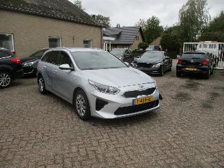 Unfallwagen Kia Ceed 1.0 T-GDI-Dyn PlusL Sportswagon 2020/4