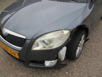 Skoda Roomster 1.6-16V Comfort picture 9