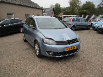 Schadeauto Volkswagen Golf plus 1.2 TSI HighLine Automaat 2011/5