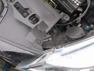 Renault Clio 0.9 Tce Iconic picture 15