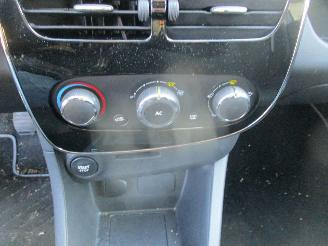 Renault Clio 0.9 TCe Expression Airco NAP picture 22