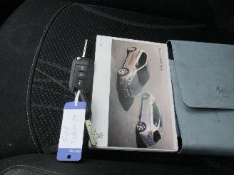 Peugeot 208 1.2 VTi Envy 5drs picture 26