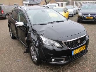 skadebil auto Peugeot 2008 1.5 BlueHD BL ALL 2019/4