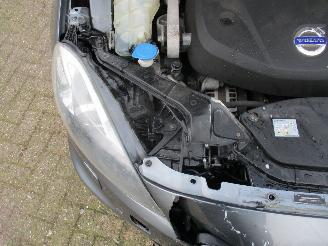 Volvo V-40 2.0 D4 R-Design Business picture 11