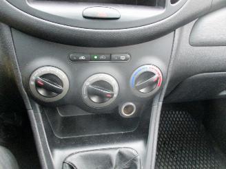 Hyundai I-10 1.1 Pure picture 19