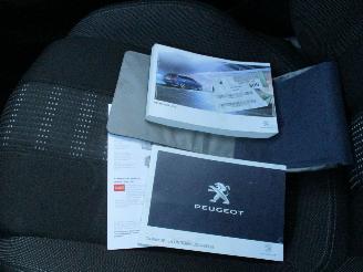 Peugeot 308 1.6 BlueHDi BL. Pre. REST BPM € 300,-!!! picture 32
