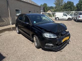 Voiture accidenté Volkswagen Polo 1.2 TSI Highline REST BPM €300,-!!! 2015/4
