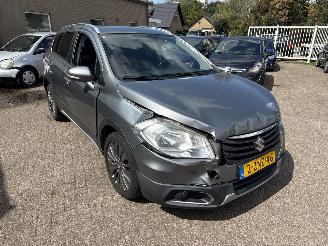 škoda osobní automobily Suzuki SX4 SX4 S-cross AUT REST BPM €600,-!!! WEINIG KILOMETERS!!! 2015/2