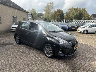 Coche accidentado Toyota Yaris 1.5 Hybrid Design AUTOMAAT 2017/11