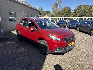 krockskadad bil auto Peugeot 2008 1.2 PureTech Blue Lion AUTOMAAT REST BPM €600,-!!! 2017/7