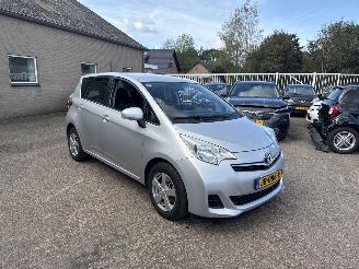 Voiture accidenté Toyota Verso S 1.3 VVT-i Aspiration AUTOMAAT 2013/3