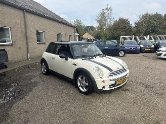 Unfallwagen Mini Cooper 1.6 Cooper Pepper AUTOMAAT 2005/2