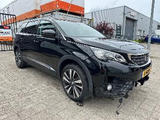 Unfallwagen Peugeot 5008 1.2 PureTech Blue Lease Premium 2019/9