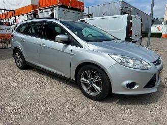  Ford Focus Wagon 1.0 EcoBoost Edition 2013/12