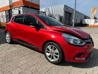 Schadeauto Renault Clio 0.9 TCe Limited 2018/4