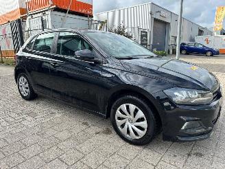 krockskadad bil auto Volkswagen Polo 1.6 TDI Comfortline 2018/10