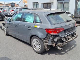 Audi A3 A3 Sportback (8VA/8VF), Hatchback 5-drs, 2012 / 2020 1.0 TFSI 12V picture 4