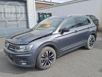 Salvage car Volkswagen Tiguan Tiguan (AD1), SUV, 2016 / 2024 1.5 TSI 16V 2020