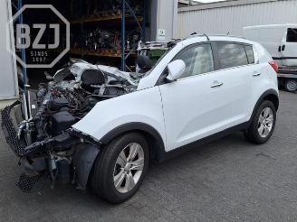 Coche siniestrado Kia Sportage Sportage (SL), Terreinwagen, 2010 / 2016 2.0 CVVT 16V 4x2 2012/7