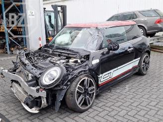 Coche siniestrado Mini Cooper S Mini (F56), Hatchback 3-drs, 2013 2.0 16V Cooper S 2019/8