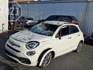 Vrakbiler auto Fiat 500X 500X (334), SUV, 2014 1.0 FireFly Turbo 114 12V 2020/12