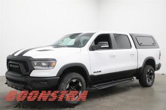 Démontage voiture Dodge Ram 5.7 Hemi V8 4x4 Pick-up  Benzine 5.654cc 295kW (401pk) 4x4 2012-09  EZH 2020/6
