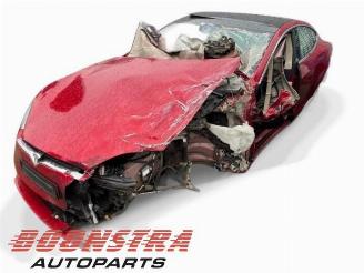 Vrakbiler auto Tesla Model S Model S, Liftback, 2012 90D 2016/12