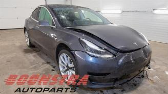 rozbiórka samochody osobowe Tesla Model 3 Model 3, Sedan, 2017 EV AWD 2019