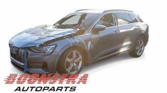 skadebil auto Audi E-tron e-tron (GEN), SUV, 2018 / 2023 55 quattro 2020/12