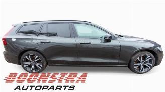 Volvo V-60 V60 II (ZW), Combi, 2018 2.0 T6 16V Twin Engine picture 6