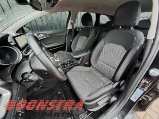 Kia Cee d Ceed Sportswagon (CDF), Combi 5-drs, 2018 1.0i T-GDi 12V 120 Eco-Dynamics+ picture 8
