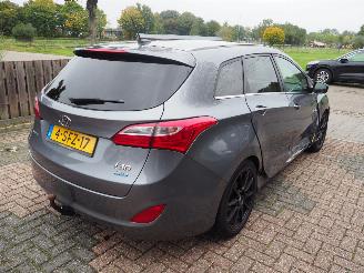 Hyundai I-30 Wagon 1.6 GDI Business Edition picture 4