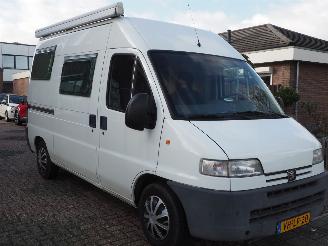 Peugeot Boxer 2.5 diesel Camperbus picture 3