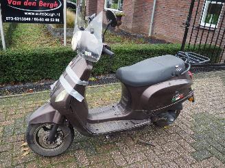 dommages scooters IVA  LUX50 2017/3