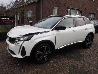 krockskadad bil auto Peugeot 3008 1.6 Hybrid 225 GT 2022/12