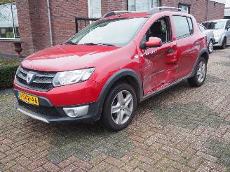 Schadeauto Dacia Sandero 0.9 Tce Stepway Laureate 2013/10