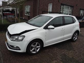 Unfallwagen Volkswagen Polo 1.2 TSI Comfortline 2015/8