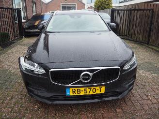 Volvo V-90 2.0 T5 90th Anniversary Edition picture 2