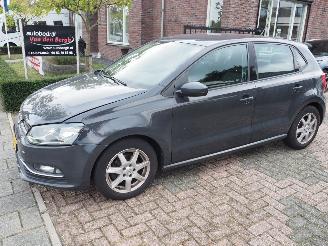 uszkodzony samochody osobowe Volkswagen Polo 1.2 Tsi Comfortline 2016/2