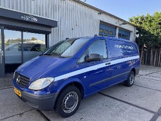 damaged passenger cars Mercedes Vito 111 CDI 85KW LANG AIRCO 2009/10