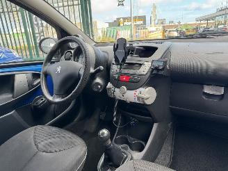 Peugeot 107 1.0 12V AIRCO 5-DEURS picture 6