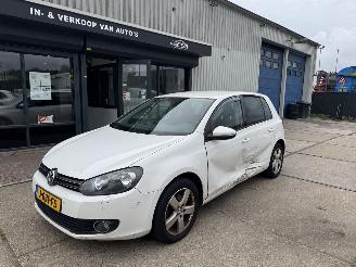 skadebil auto Volkswagen Golf 1.2 TSI 2010/9