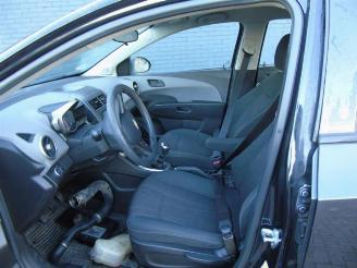 Chevrolet Aveo  picture 2