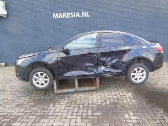Salvage car Chevrolet Cruze Cruze (300), Sedan, 2009 / 2015 2.0 D 16V 2011/2