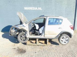 Vrakbiler auto Dacia Sandero Sandero II, Hatchback, 2012 1.0 TCe 100 12V 2020/5