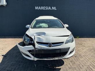 Dezmembrări autoturisme Opel Astra Astra J Sports Tourer (PD8/PE8/PF8), Combi, 2010 / 2015 1.7 CDTi 16V 2013/11