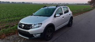 Vrakbiler auto Dacia Sandero 1.5 dci stepway 2013/6
