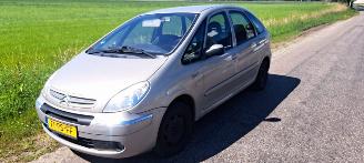 Coche siniestrado Citroën Xsara-picasso  2004/11