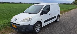 disassembly passenger cars Peugeot Partner 1.6 HDI 2012/10